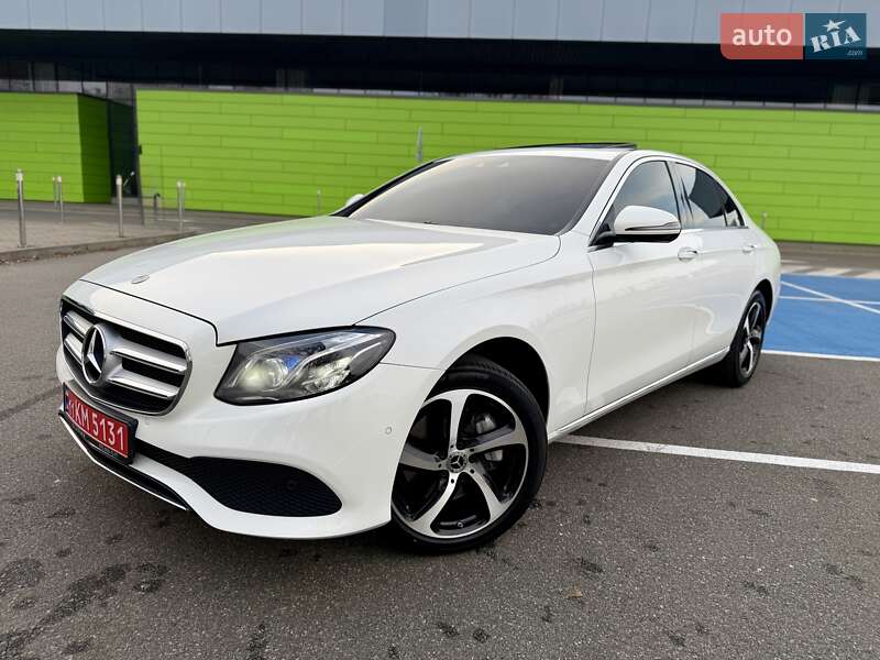 Седан Mercedes-Benz E-Class 2017 в Киеве