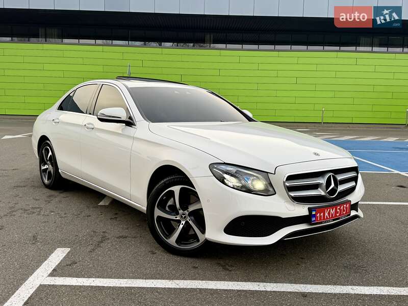 Седан Mercedes-Benz E-Class 2017 в Киеве