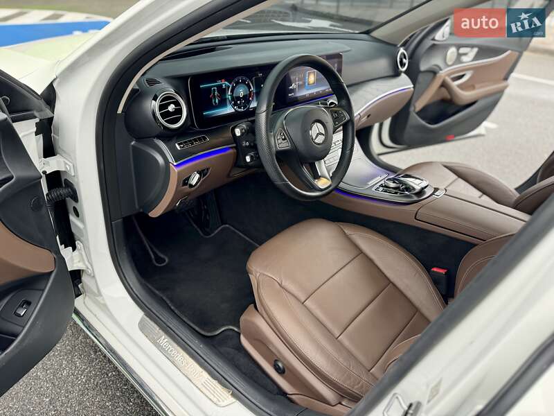 Седан Mercedes-Benz E-Class 2017 в Киеве