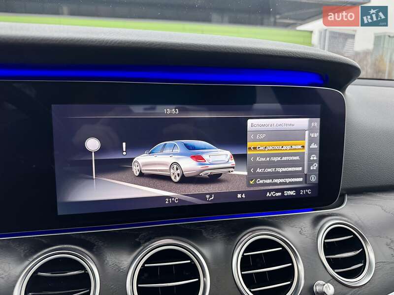 Седан Mercedes-Benz E-Class 2017 в Киеве