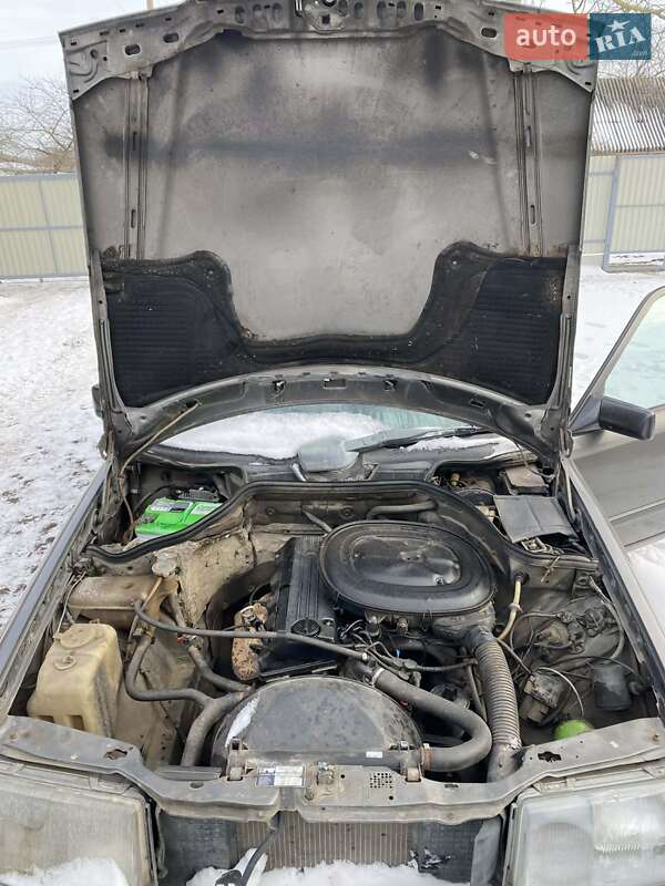 Седан Mercedes-Benz E-Class 1987 в Калинівці фото 11 Седан Mercedes-Benz E-Class 1987 в Калинівці