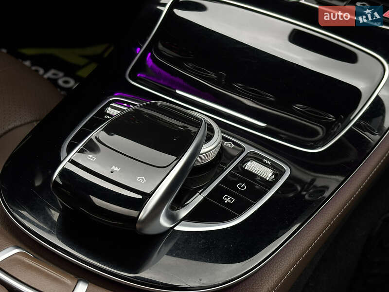 Седан Mercedes-Benz E-Class 2017 в Киеве