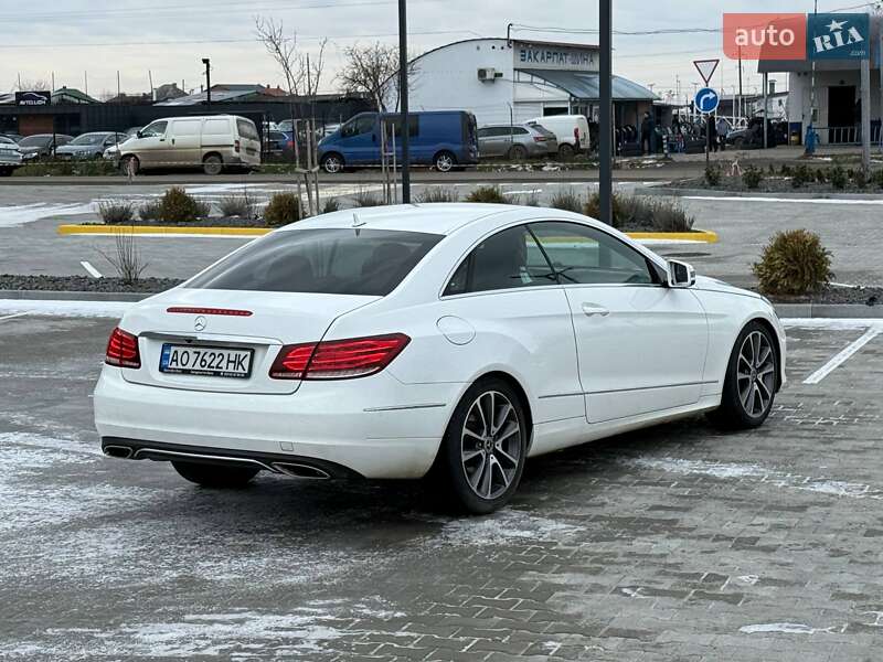 Купе Mercedes-Benz E-Class 2013 в Ужгороді фото 3 Купе Mercedes-Benz E-Class 2013 в Ужгороді