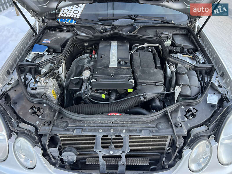 Седан Mercedes-Benz E-Class 2004 в Киеве фото 60 Седан Mercedes-Benz E-Class 2004 в Киеве