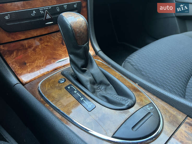 Седан Mercedes-Benz E-Class 2004 в Киеве фото 73 Седан Mercedes-Benz E-Class 2004 в Киеве