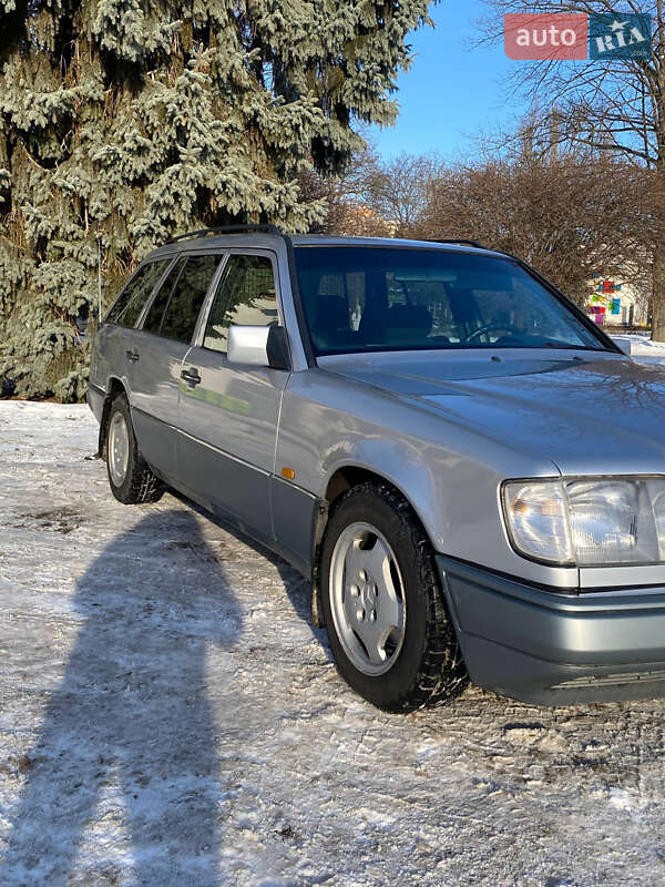 Універсал Mercedes-Benz E-Class 1995 в Києві фото 2 Універсал Mercedes-Benz E-Class 1995 в Києві