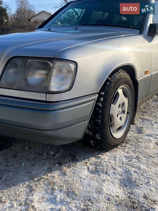 Універсал Mercedes-Benz E-Class 1995 в Києві фото 43 Універсал Mercedes-Benz E-Class 1995 в Києві