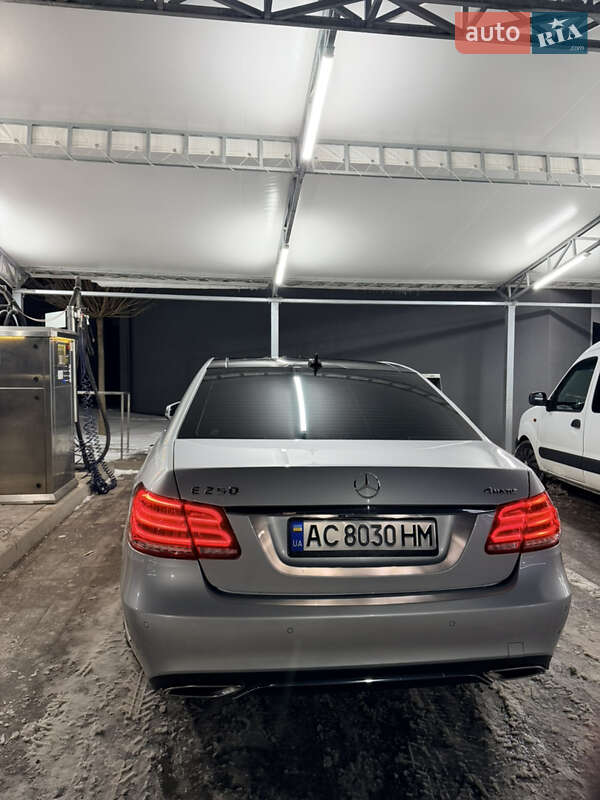 Седан Mercedes-Benz E-Class 2014 в Луцке