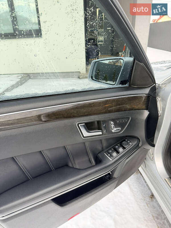 Седан Mercedes-Benz E-Class 2014 в Луцке