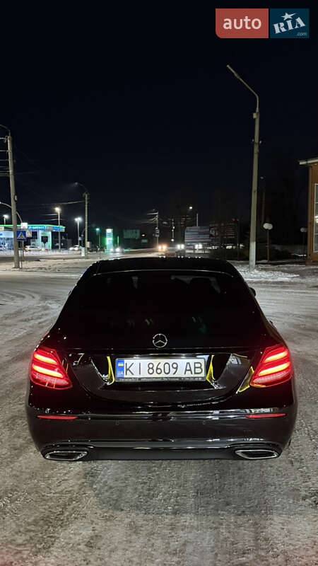 Седан Mercedes-Benz E-Class 2017 в Киеве