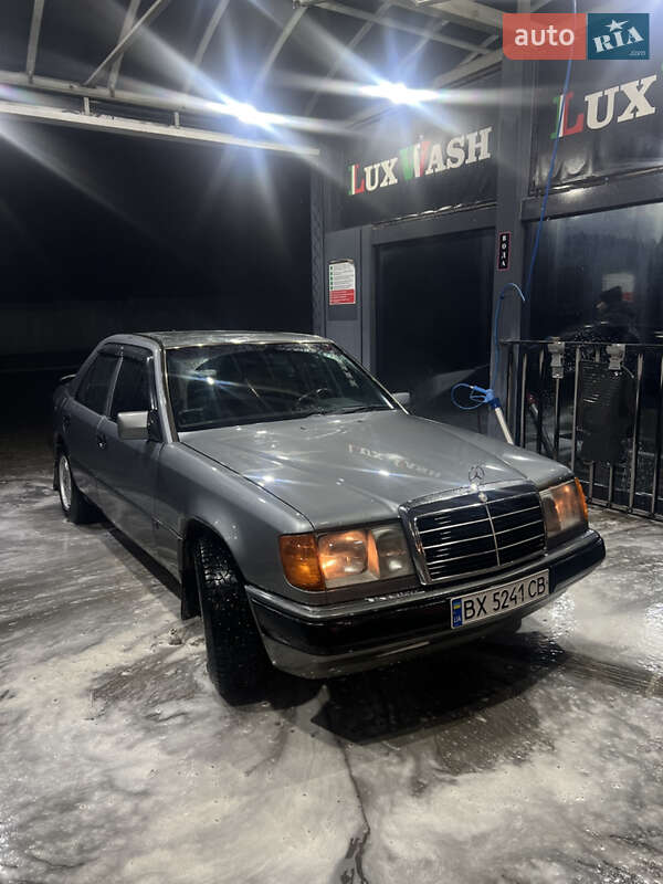 Седан Mercedes-Benz E-Class 1990 в Каменец-Подольском фото 13 Седан Mercedes-Benz E-Class 1990 в Каменец-Подольском
