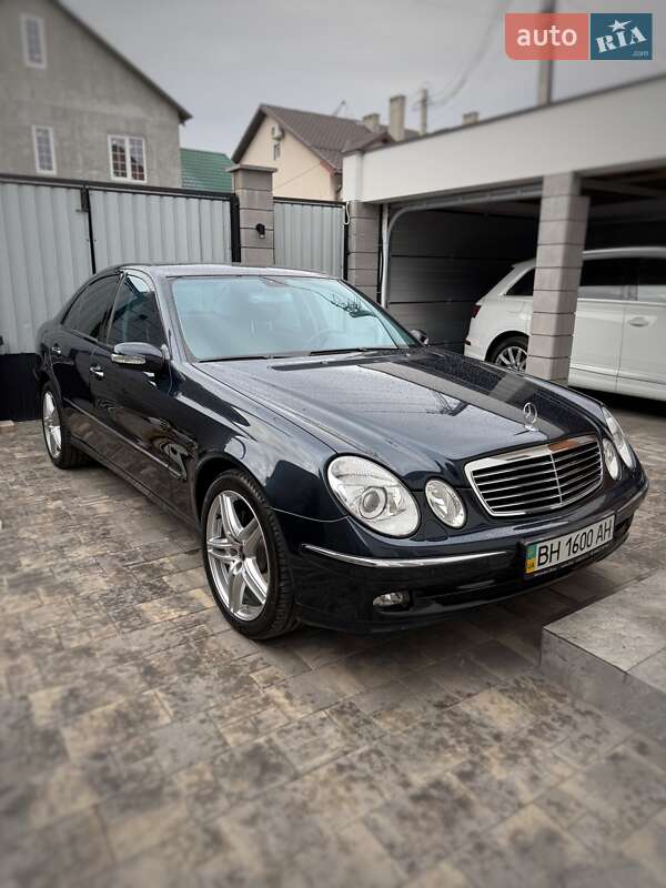 Mercedes-Benz E-Class 2005