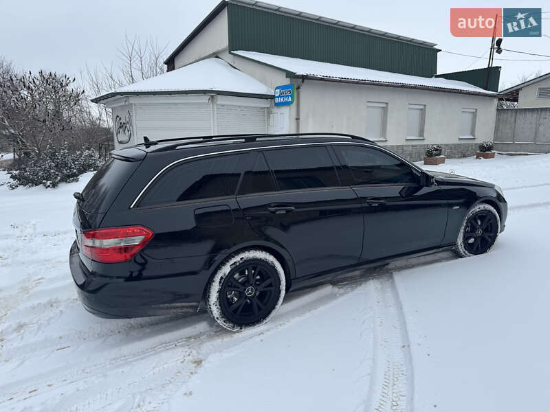 Універсал Mercedes-Benz E-Class 2010 в Золочеві фото 6 Універсал Mercedes-Benz E-Class 2010 в Золочеві