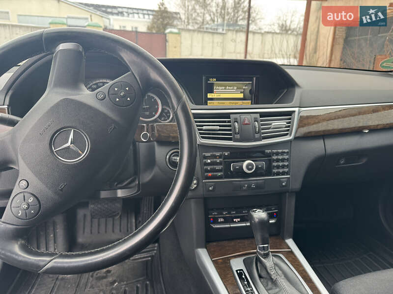 Універсал Mercedes-Benz E-Class 2010 в Золочеві фото 13 Універсал Mercedes-Benz E-Class 2010 в Золочеві