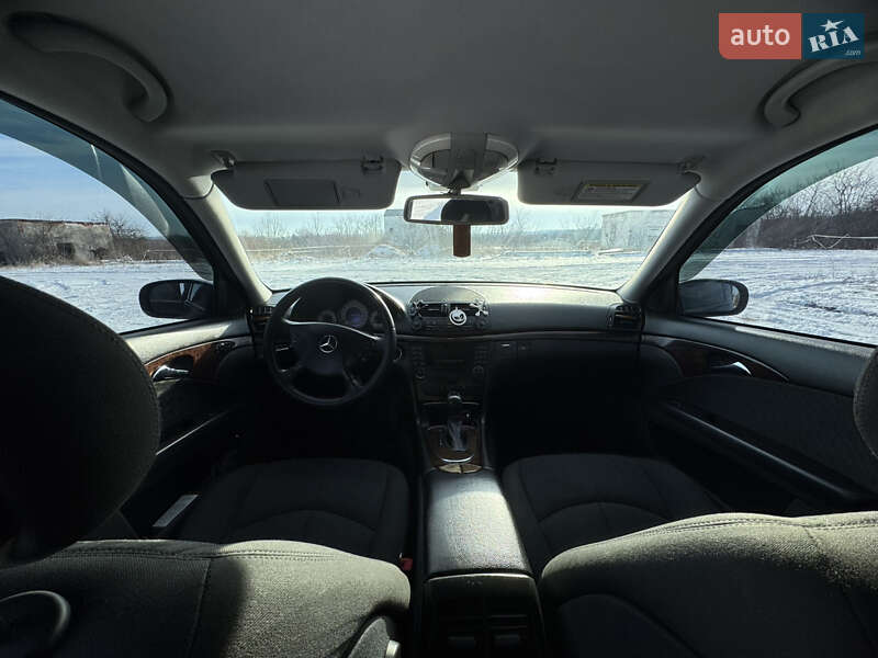 Седан Mercedes-Benz E-Class 2004 в Ходореві фото 37 Седан Mercedes-Benz E-Class 2004 в Ходореві