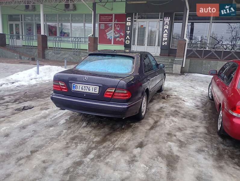 Mercedes-Benz E-Class 2000