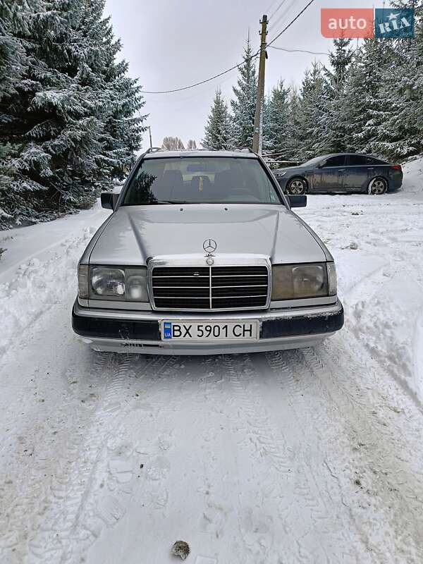 Mercedes-Benz E-Class 1988