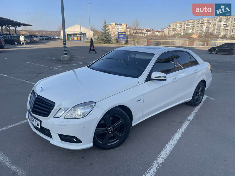 Седан Mercedes-Benz E-Class 2009 в Кам'янець-Подільському фото 36 Седан Mercedes-Benz E-Class 2009 в Кам'янець-Подільському