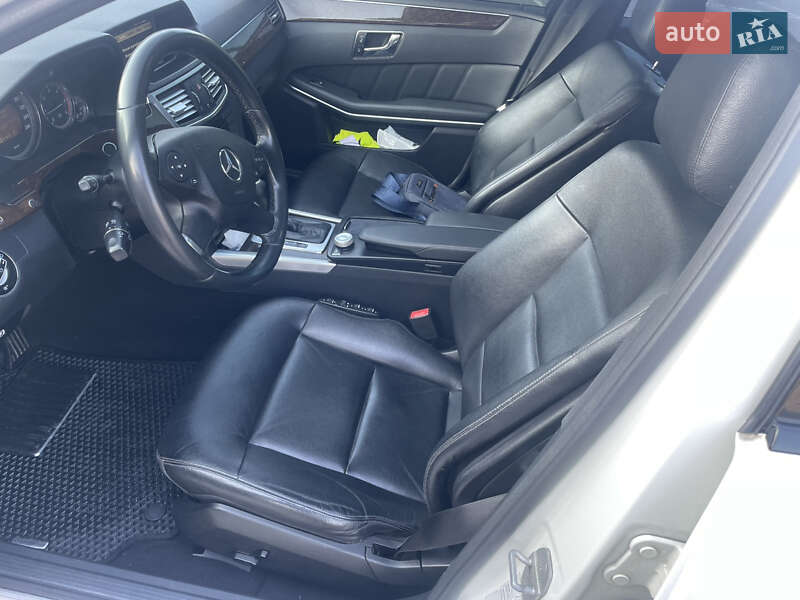 Седан Mercedes-Benz E-Class 2009 в Кам'янець-Подільському фото 65 Седан Mercedes-Benz E-Class 2009 в Кам'янець-Подільському
