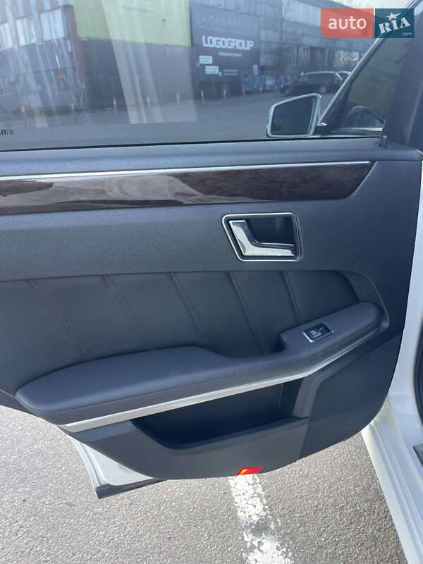 Седан Mercedes-Benz E-Class 2009 в Кам'янець-Подільському фото 75 Седан Mercedes-Benz E-Class 2009 в Кам'янець-Подільському