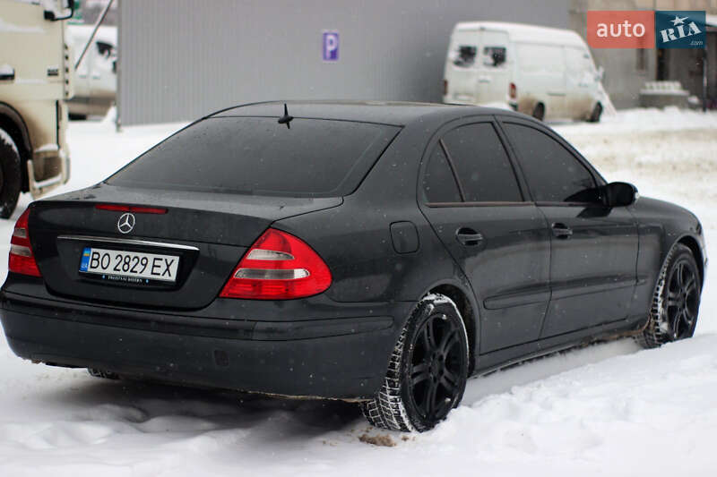 Седан Mercedes-Benz E-Class 2002 в Кременці