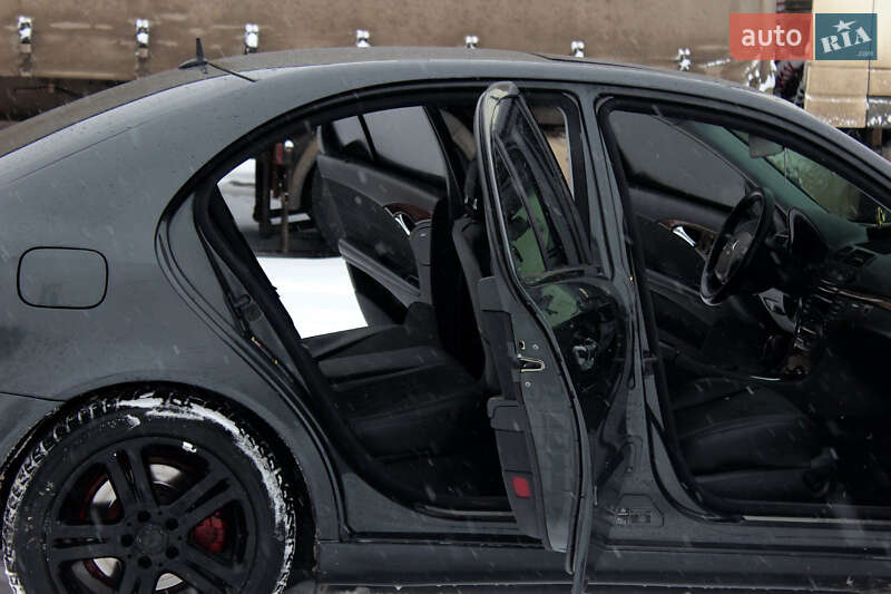 Седан Mercedes-Benz E-Class 2002 в Кременці