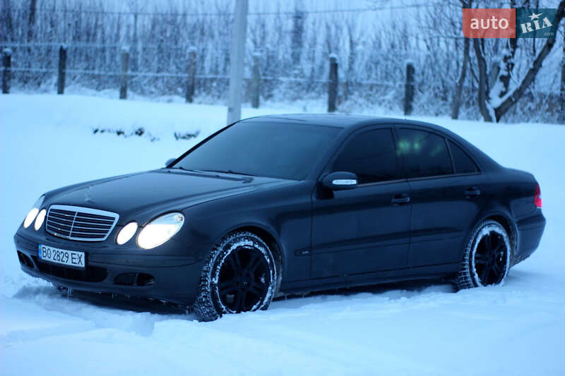 Седан Mercedes-Benz E-Class 2002 в Кременці