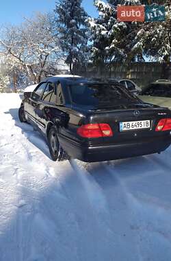 Седан Mercedes-Benz E-Class 1996 в Белой Церкви