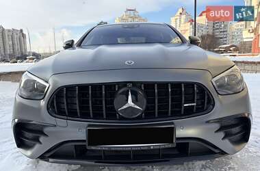 Седан Mercedes-Benz E-Class 2022 в Києві