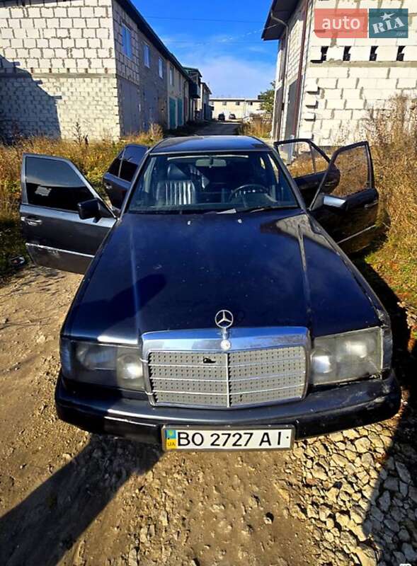 Mercedes-Benz E-Class 1987