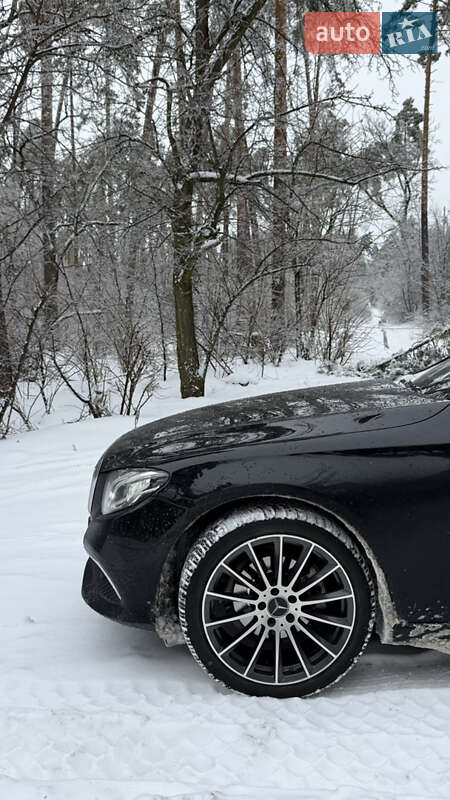 Седан Mercedes-Benz E-Class 2017 в Киеве