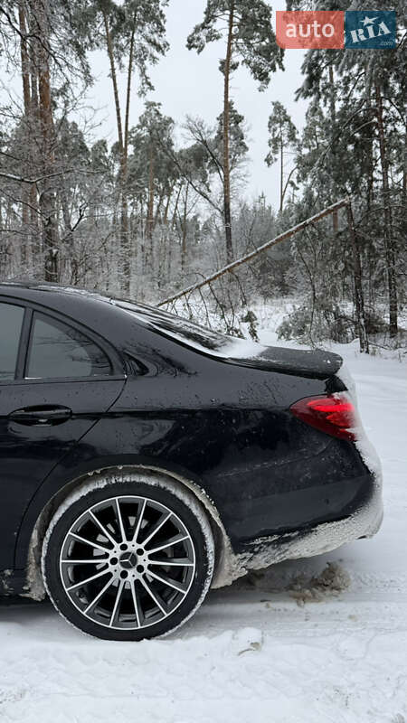 Седан Mercedes-Benz E-Class 2017 в Киеве