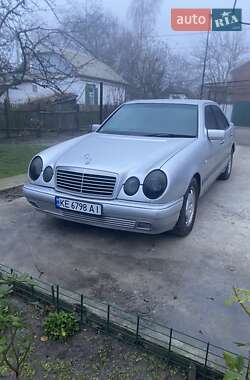 Седан Mercedes-Benz E-Class 1997 в Дніпрі