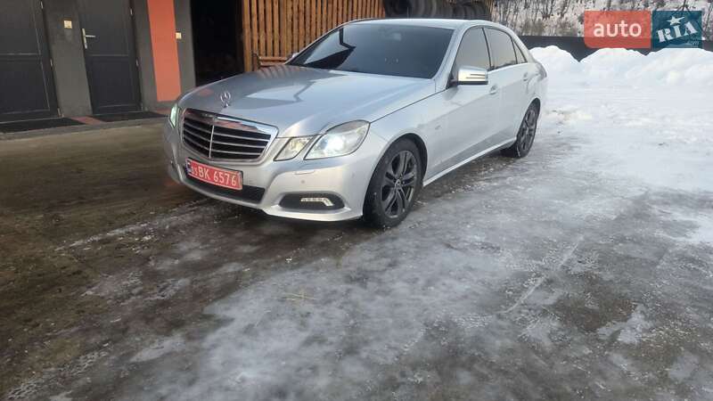Mercedes-Benz E-Class 2010 Mercedes-Benz E-Class 2010
