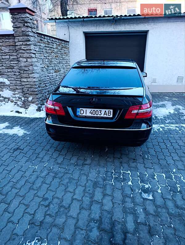 Седан Mercedes-Benz E-Class 2009 в Луцке