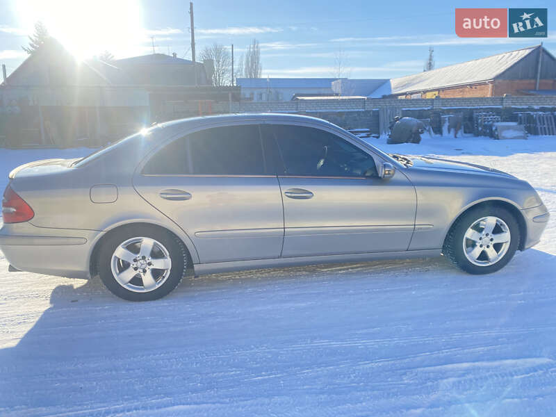 Седан Mercedes-Benz E-Class 2003 в Брусилове