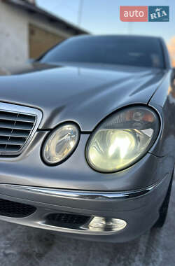Седан Mercedes-Benz E-Class 2004 в Коломые