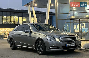 Седан Mercedes-Benz E-Class 2011 в Киеве