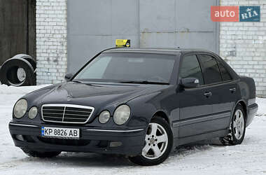 Седан Mercedes-Benz E-Class 2001 в Запорожье