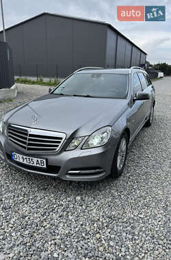 Універсал Mercedes-Benz E-Class 2010 в Івано-Франківську