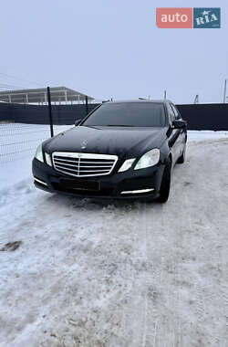 Седан Mercedes-Benz E-Class 2012 в Городенке