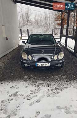 Седан Mercedes-Benz E-Class 2007 в Черновцах