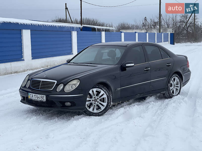 Mercedes-Benz E-Class 2005