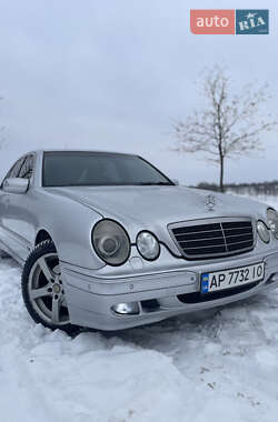 Седан Mercedes-Benz E-Class 2002 в Запоріжжі