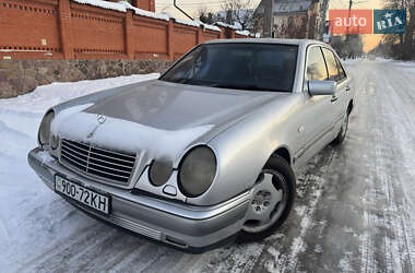 Седан Mercedes-Benz E-Class 1999 в Киеве