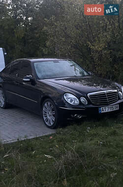 Седан Mercedes-Benz E-Class 2002 в Львове
