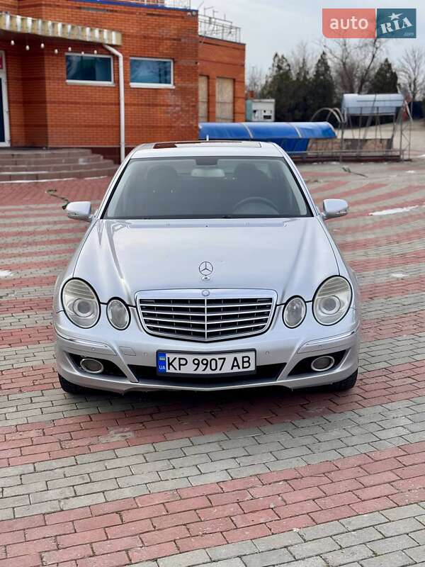 Седан Mercedes-Benz E-Class 2007 в Запорожье