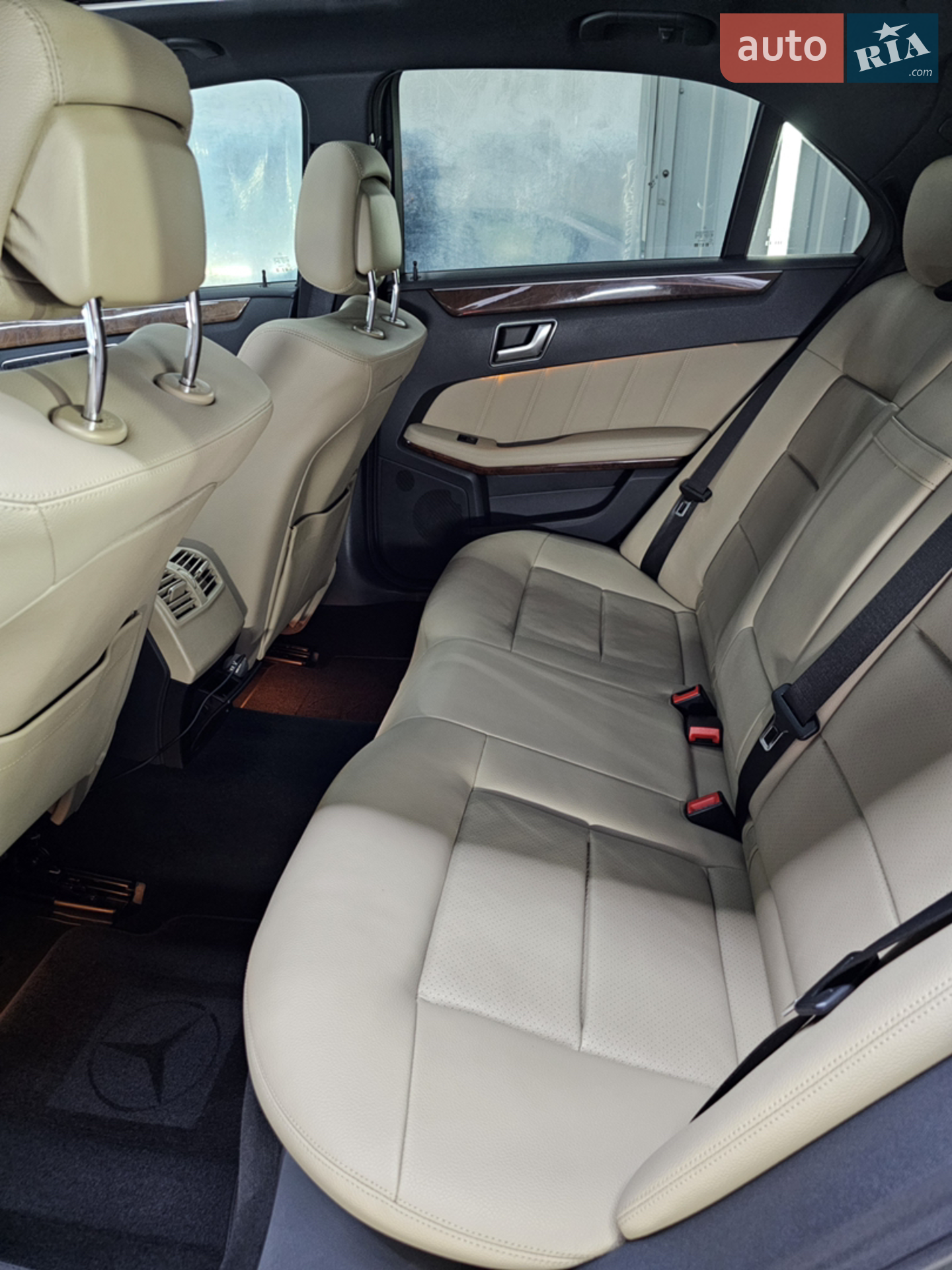 2012 Mercedes-Benz E-klasse - мініатюра 15