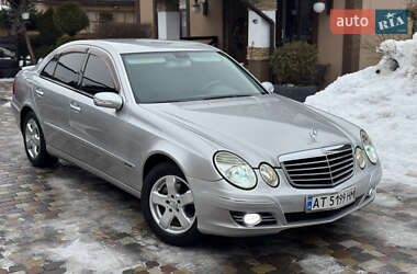 Седан Mercedes-Benz E-Class 2004 в Ивано-Франковске