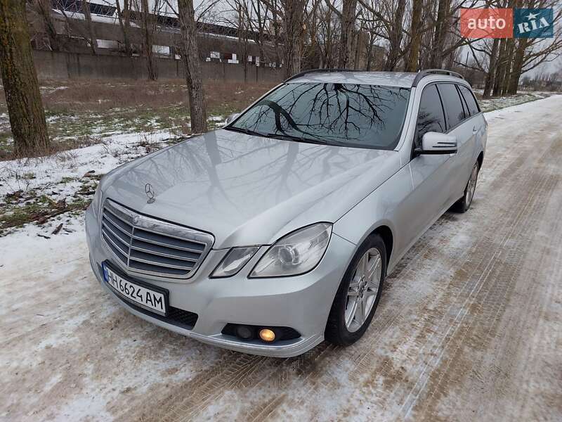 Mercedes-Benz E-Class 2010